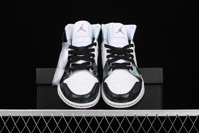 All categories Air Jordan Jordan series basketball shoes Air Jordan 1 Mid Air Jordan 1 Mid SE AJ1 Joe 1 naked eye 3D limited edition Chinese basketball shoes BQ6931-114